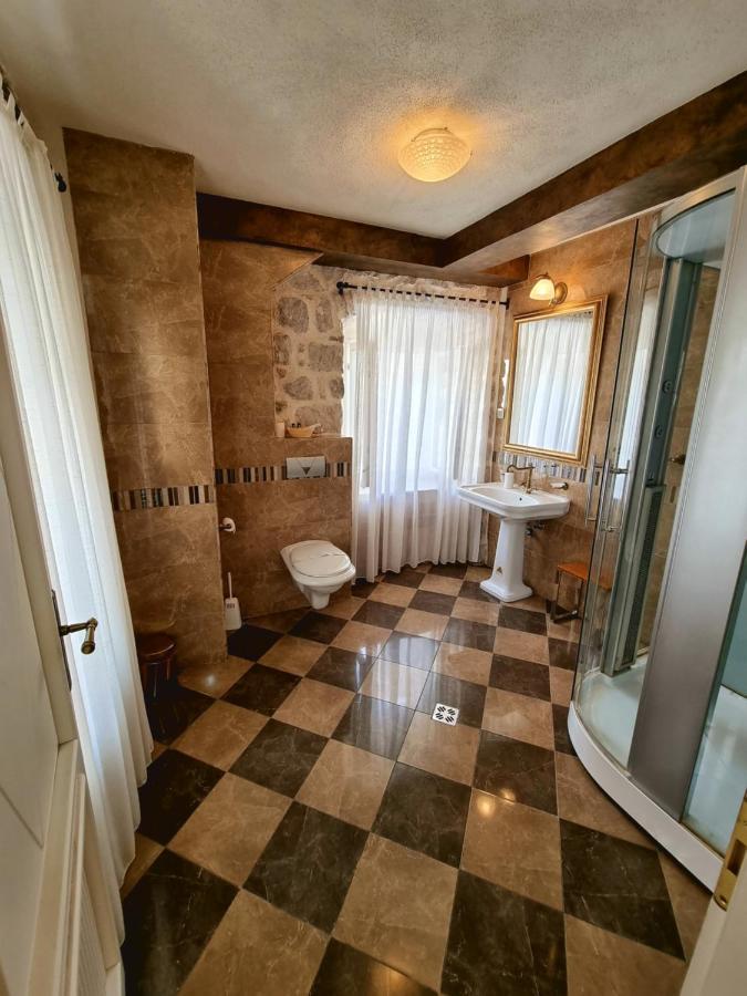 Palace Jelena Rooms Perast Luaran gambar