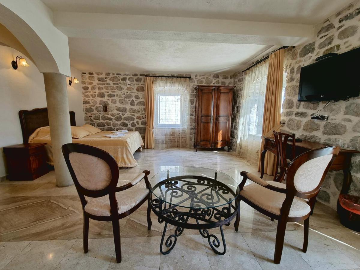 Palace Jelena Rooms Perast Luaran gambar