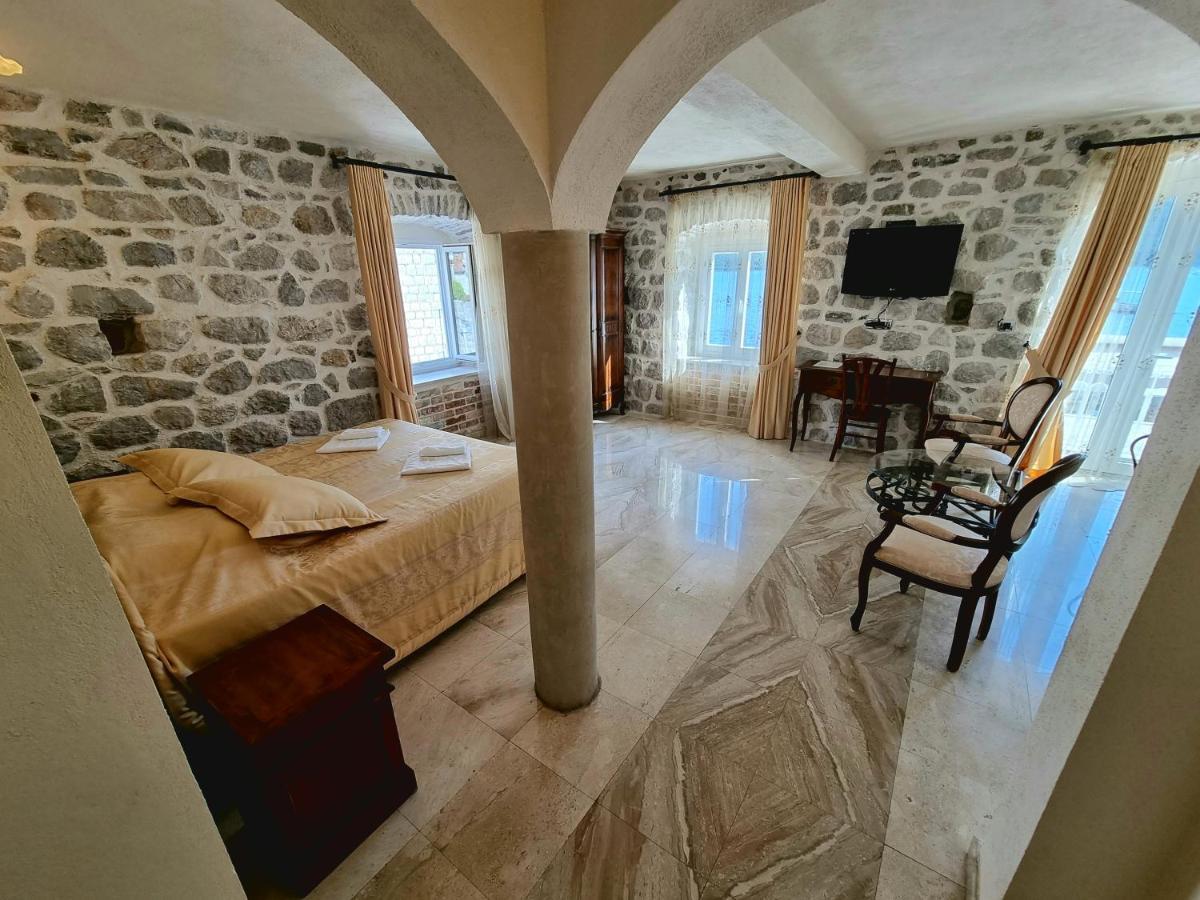 Palace Jelena Rooms Perast Luaran gambar