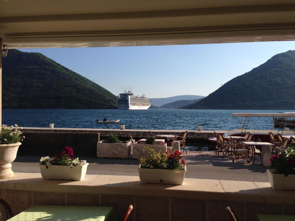 Palace Jelena Rooms Perast Luaran gambar